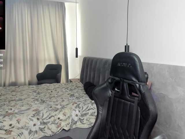 MCfly-1 live cam on BongaCams