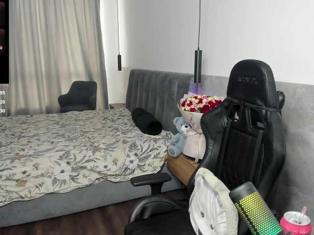 MCfly-1 live cam on BongaCams