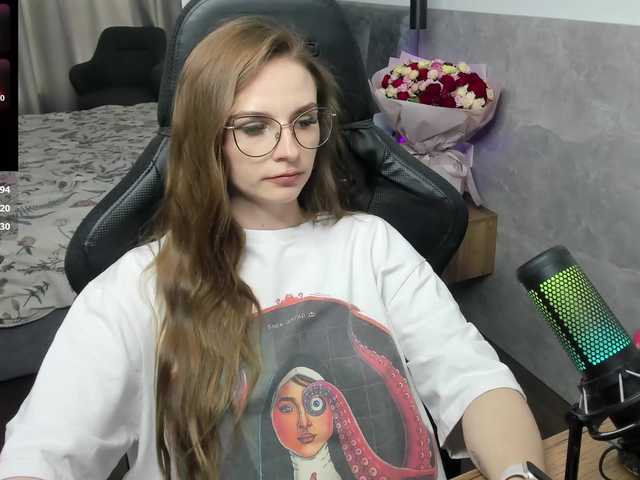 MCfly-1 live cam on BongaCams
