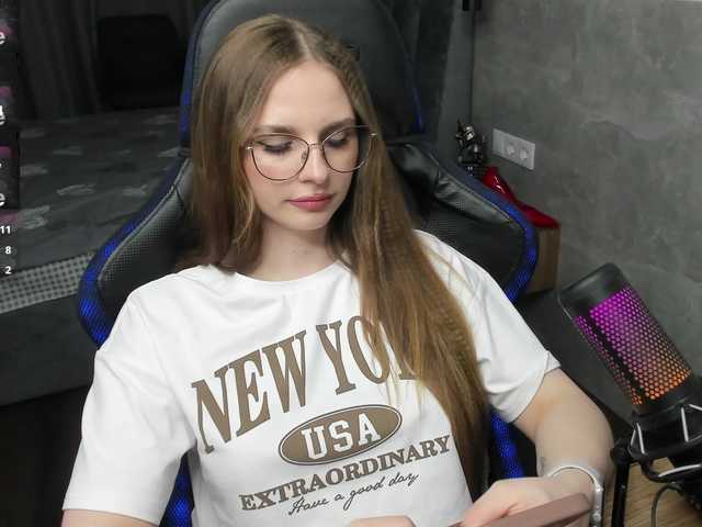 MCfly-1's BongaCams show and profile