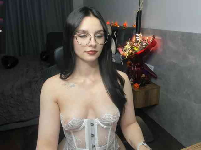 white_witch webcam