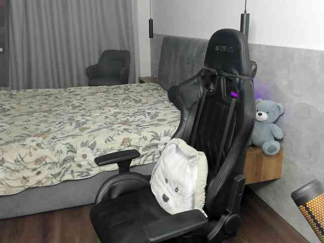 white_witch webcam