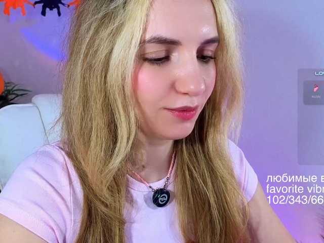 marykiskis live cam on BongaCams
