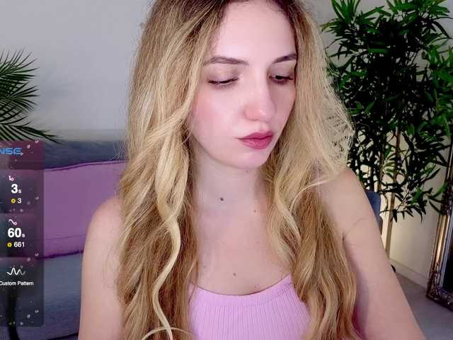 marykiskis live cam on BongaCams