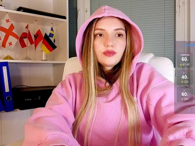 marykiskis's BongaCams show and profile