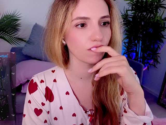 marykiskis live cam on BongaCams