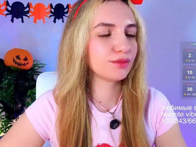 Kris_honey live cam on BongaCams
