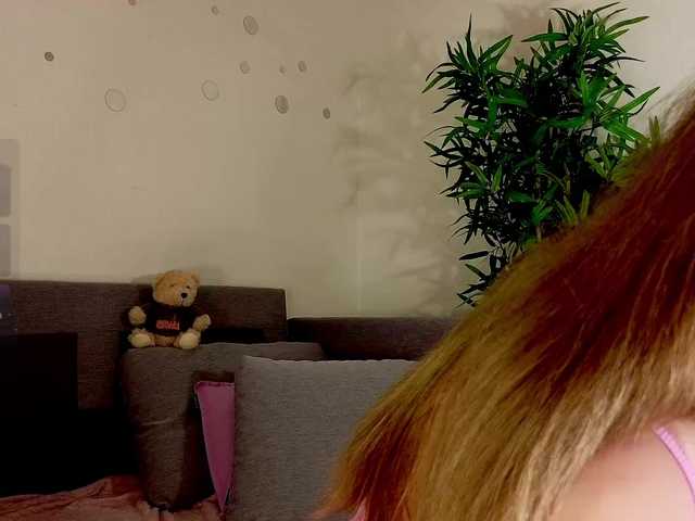 marykiskis live cam on BongaCams