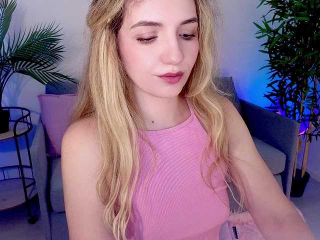 marykiskis live cam on BongaCams