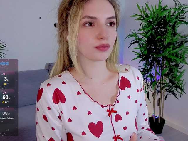 marykiskis live webcam show