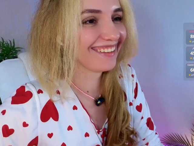 marykiskis, en directo ahora en BongaCams