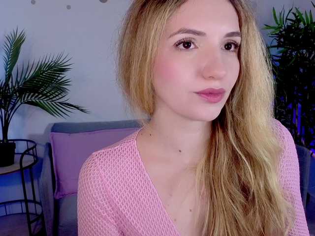 marykiskis live cam on BongaCams