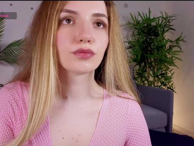 marykiskis live cam on BongaCams