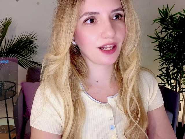 marykiskis live cam on BongaCams