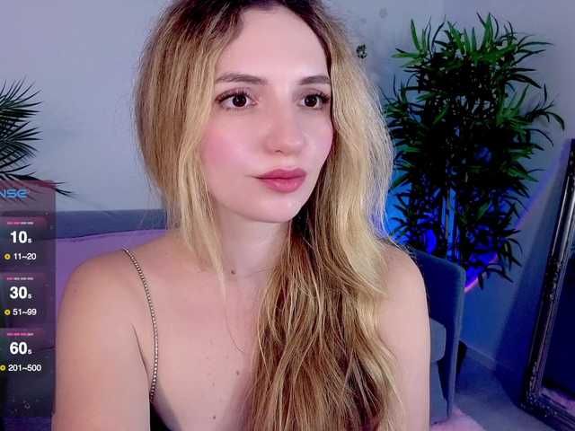 marykiskis live cam on BongaCams