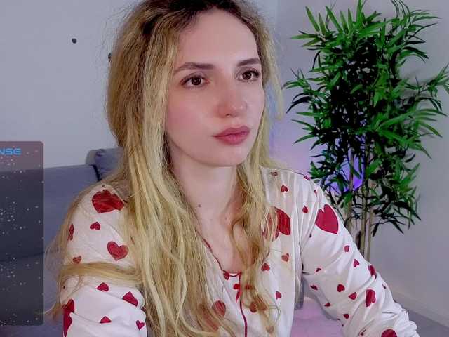 marykiskis live cam on BongaCams