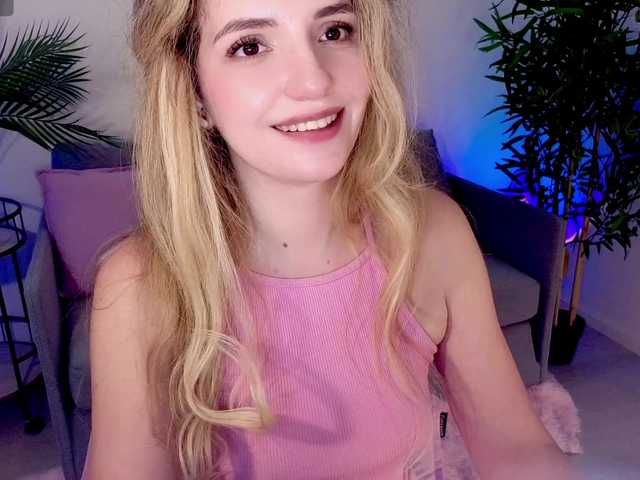 marykiskis live cam on BongaCams
