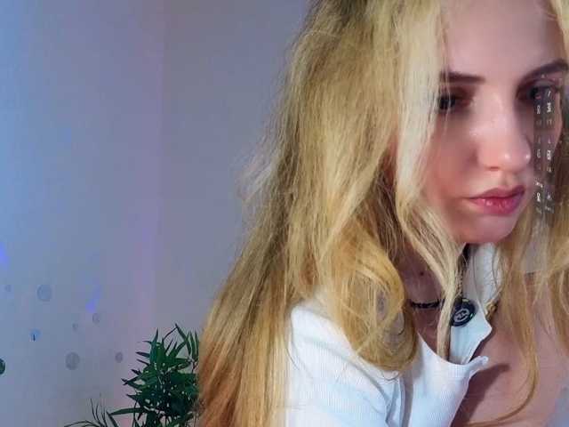 marykiskis live cam on BongaCams