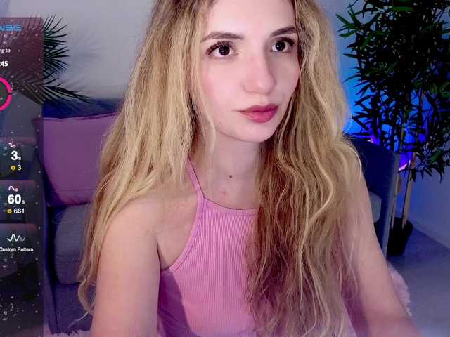 marykiskis live cam on BongaCams