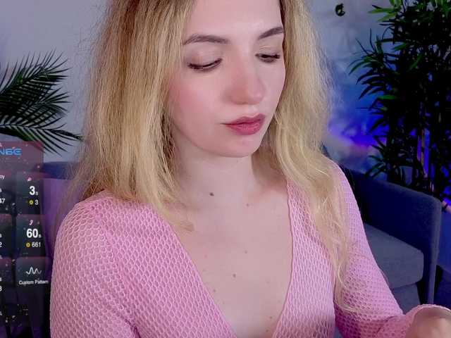 Kris_Baby live webcam show