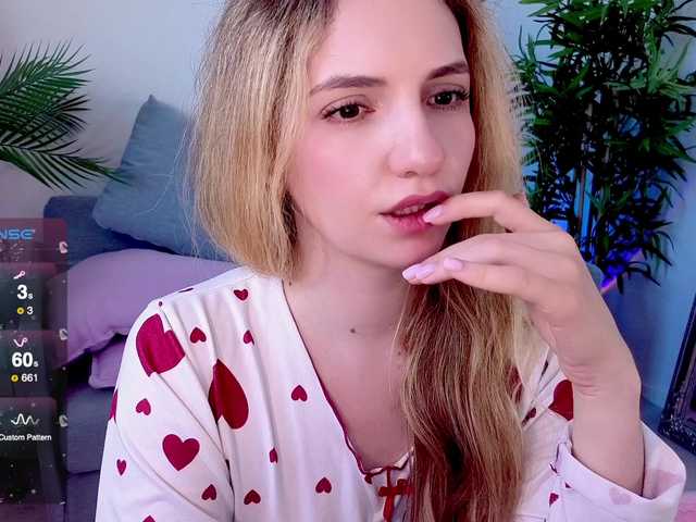 marykiskis live cam on BongaCams