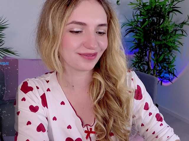 marykiskis live cam on BongaCams