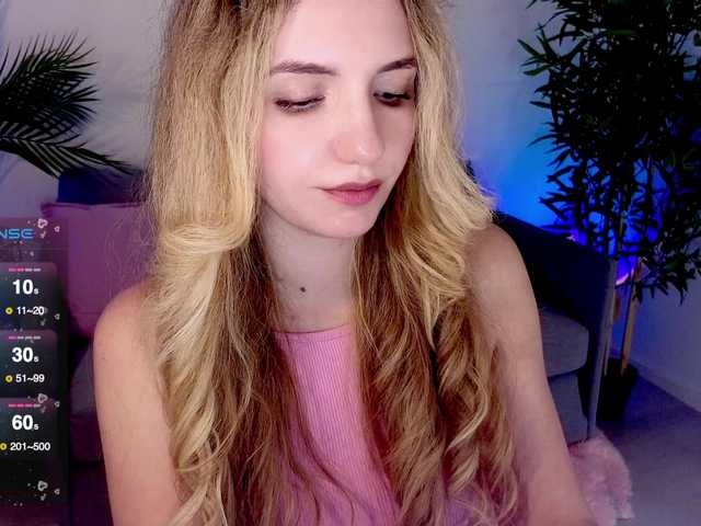 marykiskis live cam on BongaCams