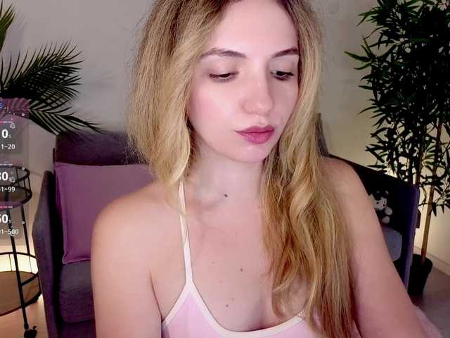 marykiskis live cam on BongaCams