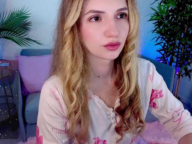 marykiskis live cam on BongaCams