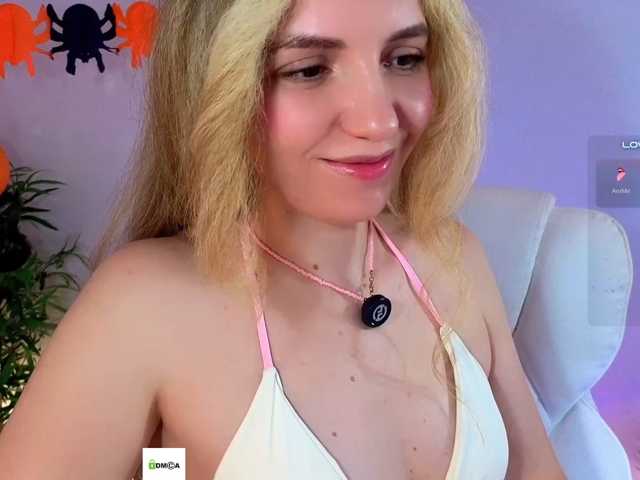 marykiskis live cam on BongaCams
