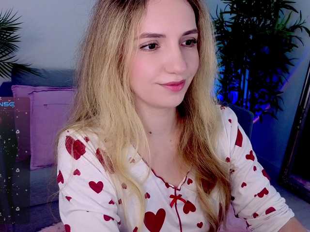 marykiskis live cam on BongaCams