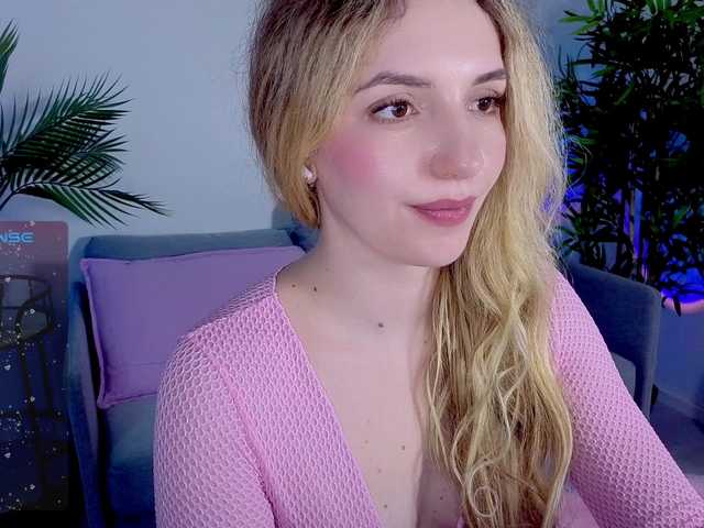 marykiskis live cam on BongaCams