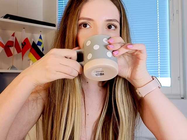 marykiskis's BongaCams show and profile