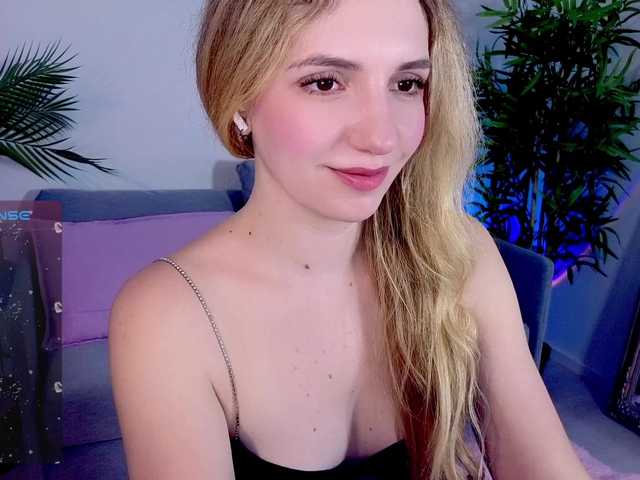 marykiskis live cam on BongaCams