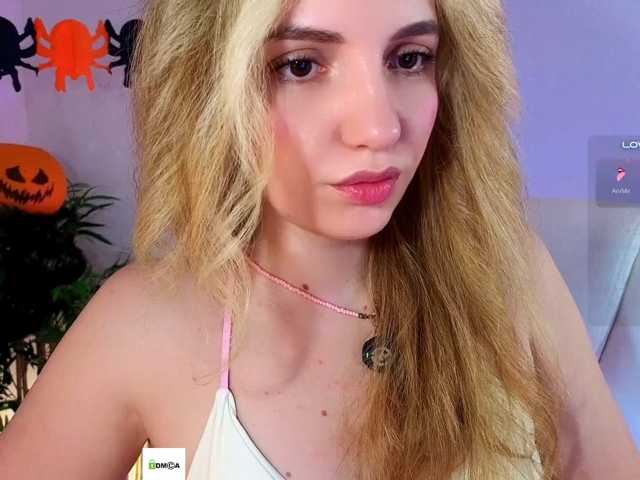 marykiskis live cam on BongaCams