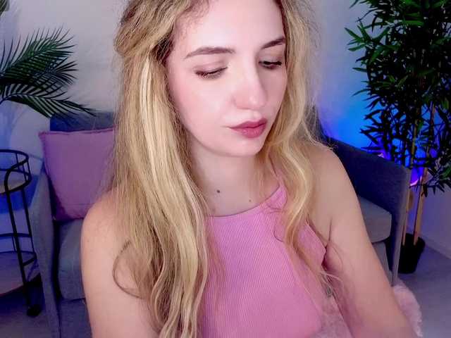 marykiskis live cam on BongaCams