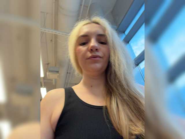 marykiskis live cam on BongaCams