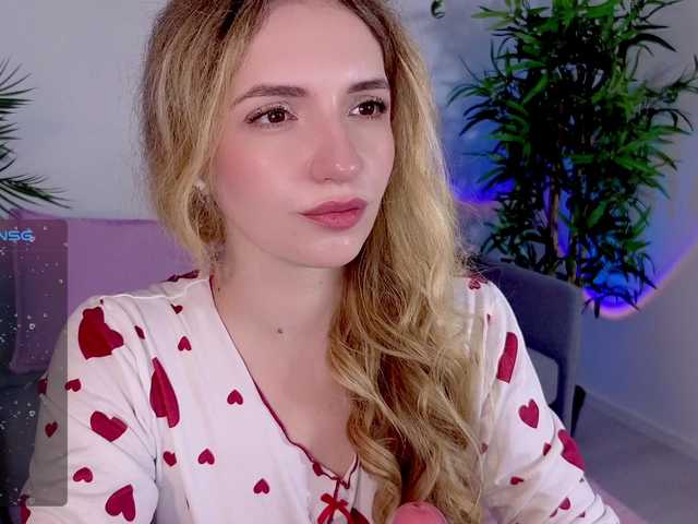 marykiskis live webcam show