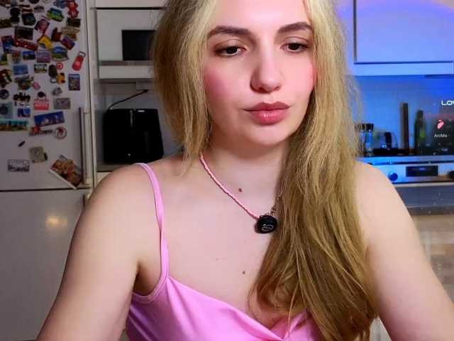 marykiskis live cam on BongaCams