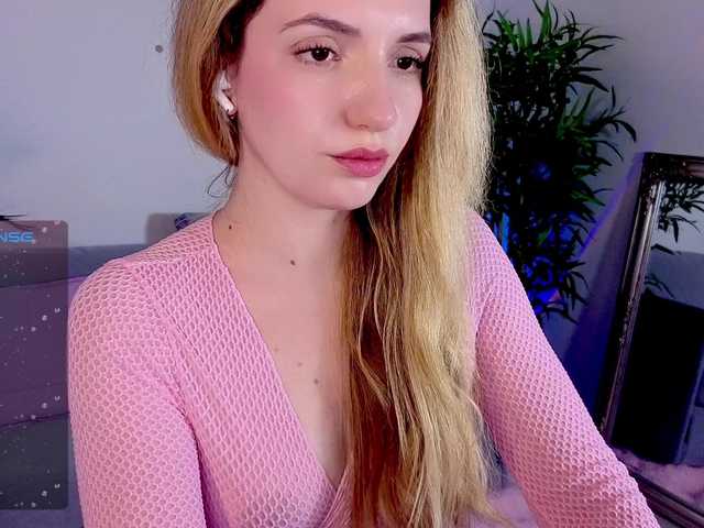 marykiskis live cam on BongaCams