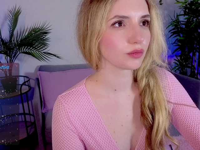 marykiskis live cam on BongaCams