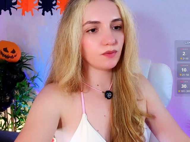 Kris_honey live cam on BongaCams
