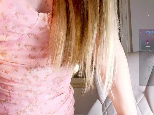 marykiskis Live Cam and Statistics on UnifiedCams