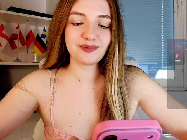 marykiskis's BongaCams show and profile