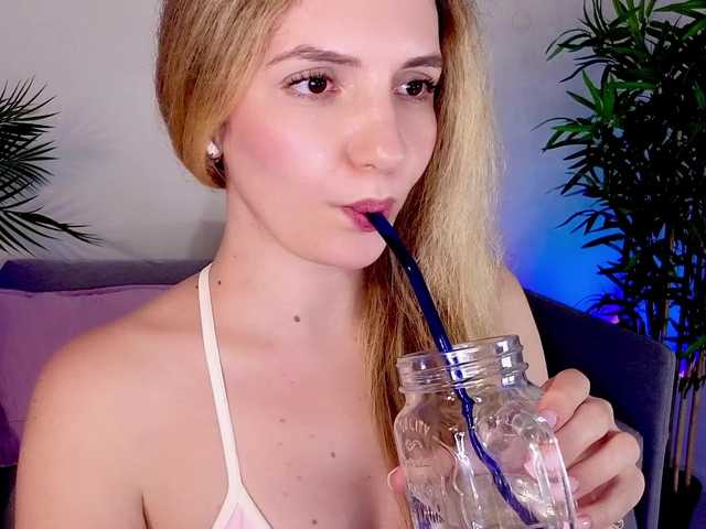 marykiskis live cam on BongaCams