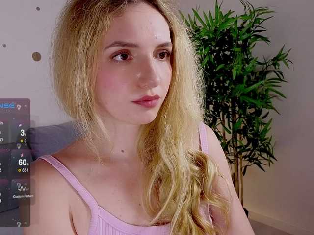 marykiskis live cam on BongaCams