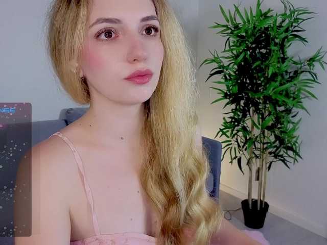 marykiskis live cam on BongaCams