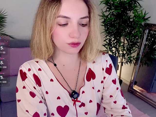 marykiskis live cam on BongaCams