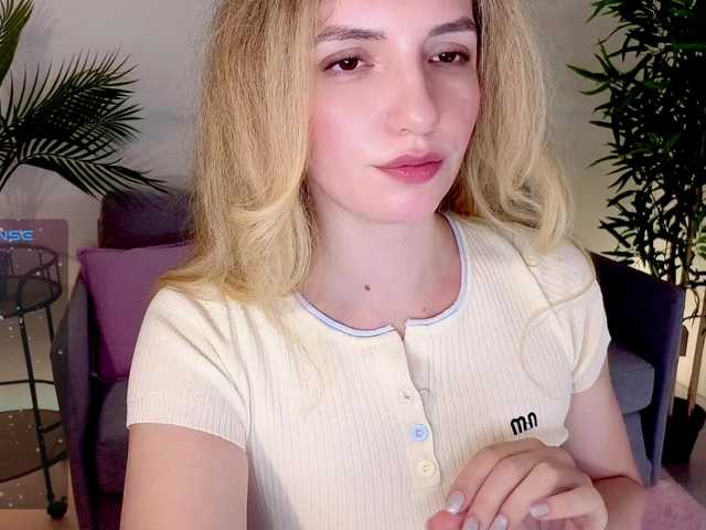 marykiskis live cam on BongaCams