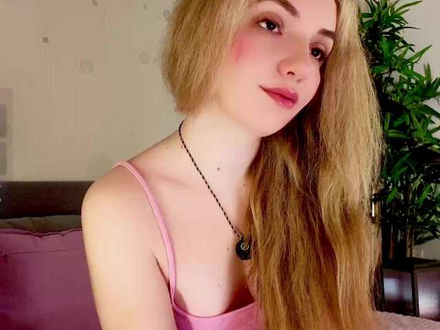marykiskis live cam on BongaCams